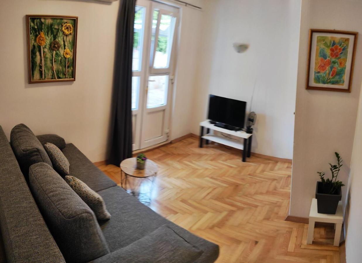 Olive Garden Apartment Hvar Town Exterior photo